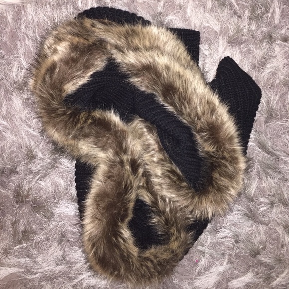 Infiniti Scarf