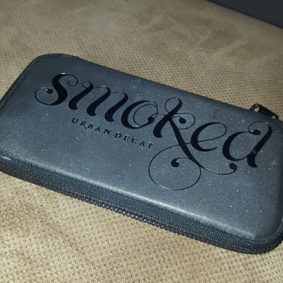 Urban Decay Smoked Palette