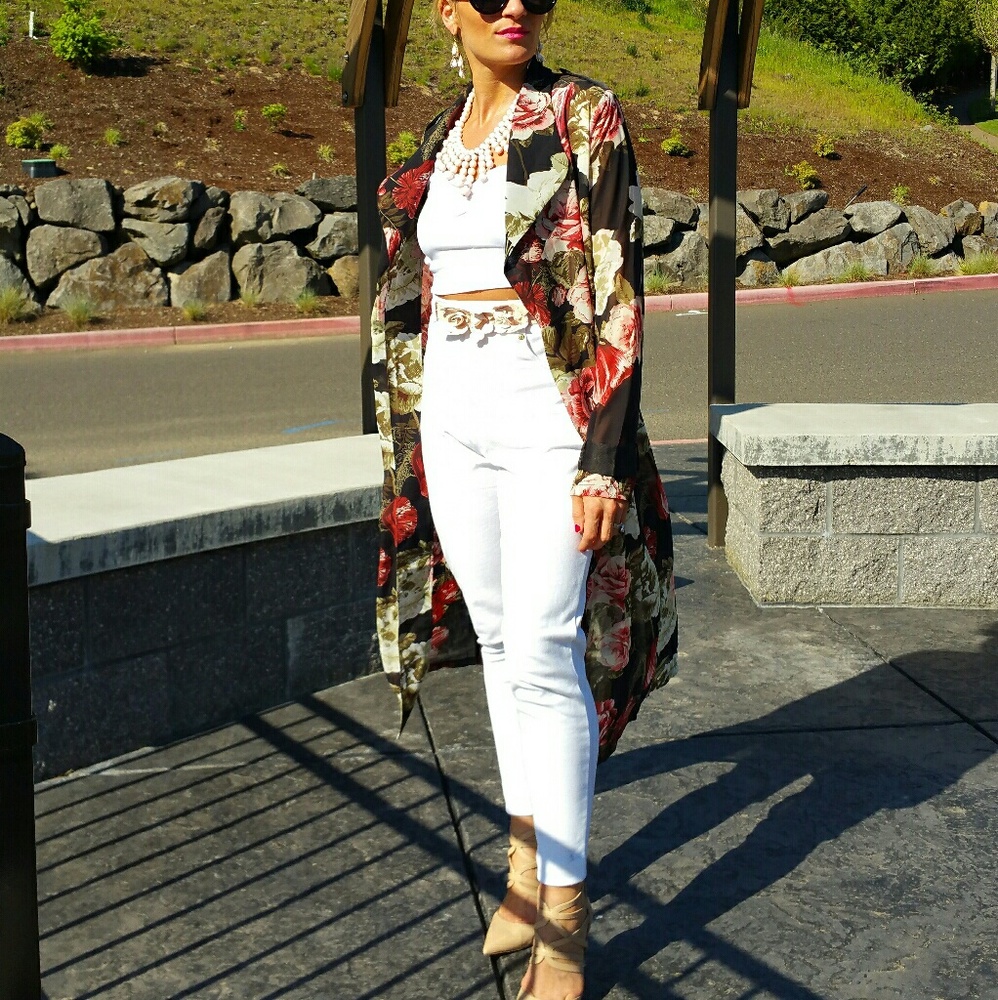 "MIDNIGHT ROSE" FLORAL DUSTER * LAST 1* - Picture 3 of 4
