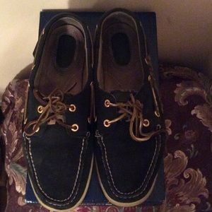 Sperry low tops. Size 11