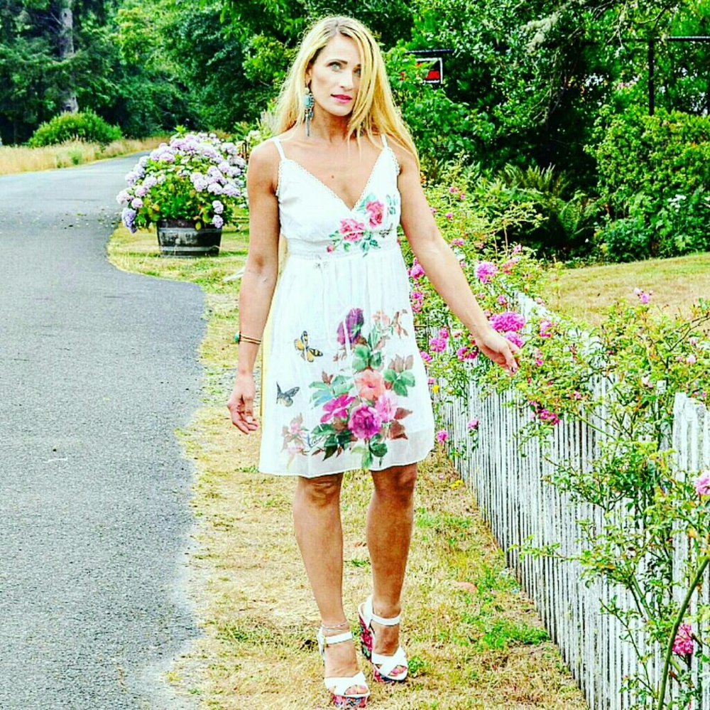 Dress with FLOWERS & BUTTERFLIES DRESS white - Picture 2 of 3