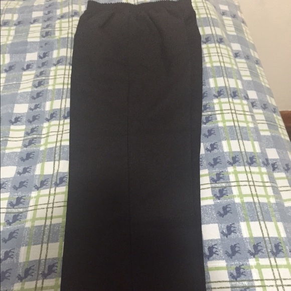 Boys black dress pants size 6