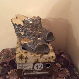 Iridescent sandal wedges. Size 12