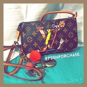 ! •not for sale• ! showing off my #POSHPURCHASE!👜