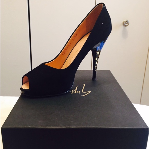 Giuseppe Zanotti black peep toe heels!