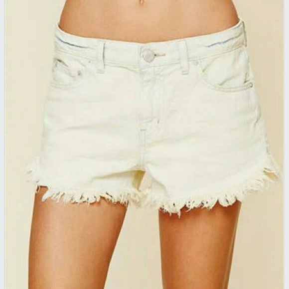 Free People bleached out DOLPHIN HEM CUTOFFS - Picture 2 of 4