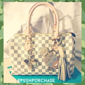 ! •not for sale• ! showing off my #POSHPURCHASE!👜