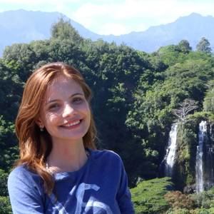 Meet your Posher, Geanina