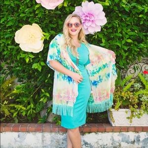 Black and White LuLaRoe Monroe Cover up