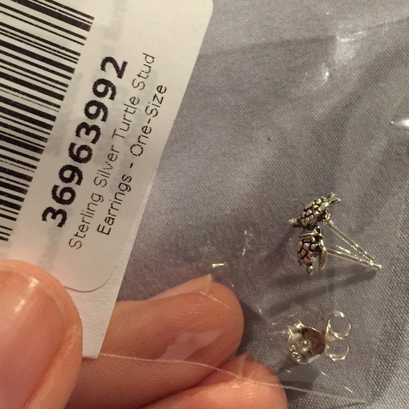 Silver sterling stud turtle earnings. - Picture 2 of 2