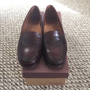 Weejuns Leather Loafers