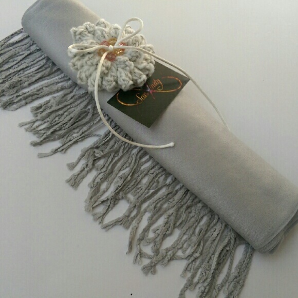 Siky soft smokey Silver/Gray Pashmina Shawl.