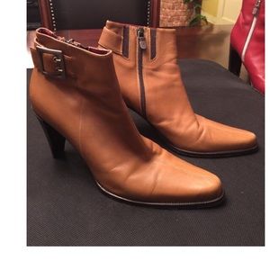 Donald J Pliner Leather Ankle Boots