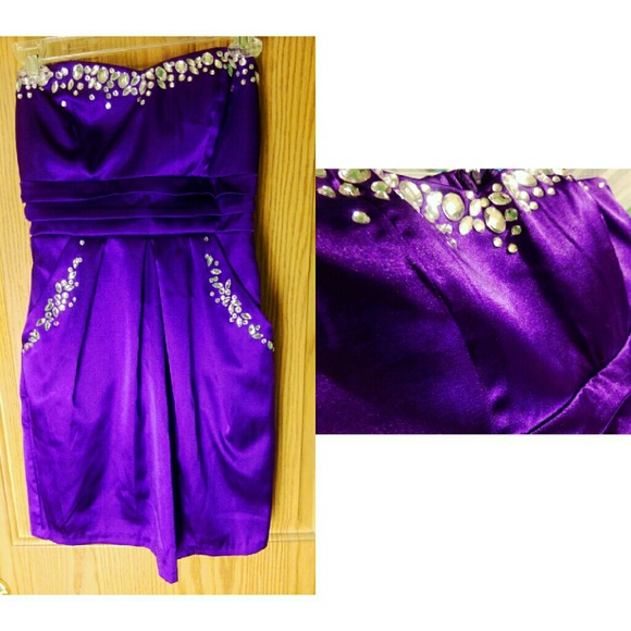 Silky short dress