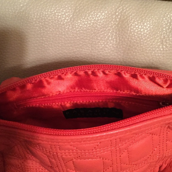 Hand bag - Picture 3 of 3