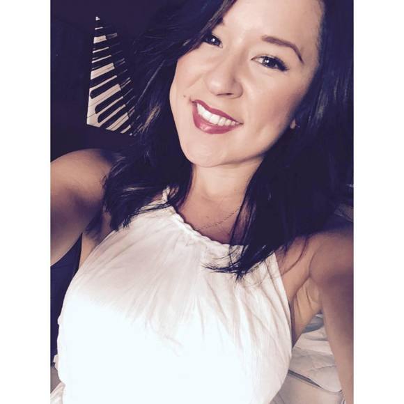 Meet your Posher, Gena