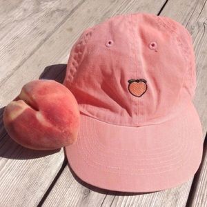 Unif peach hat 🍑