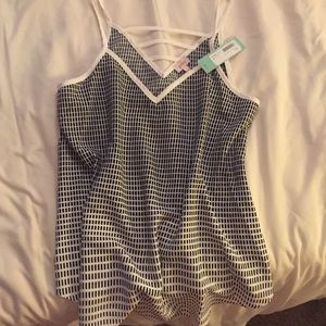 Pixley Glenoaks V-neck Top