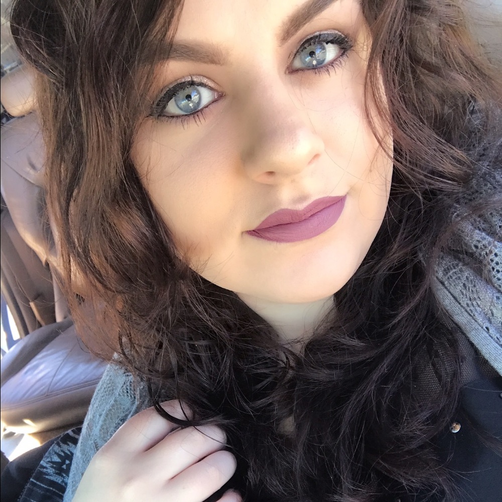 Meet your Posher, Krissy