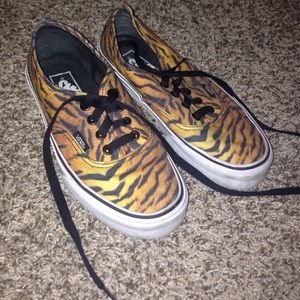Animal cheetah print Vans sneakers low top
