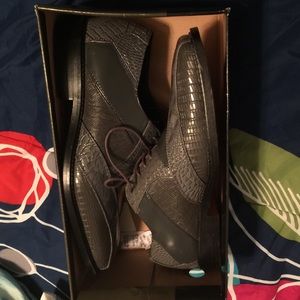 Size 10 grey tone men's dress shoes