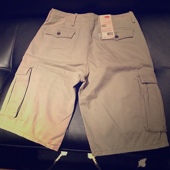 Brand New Levis cargo short