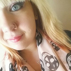 Meet your Posher, Rayna