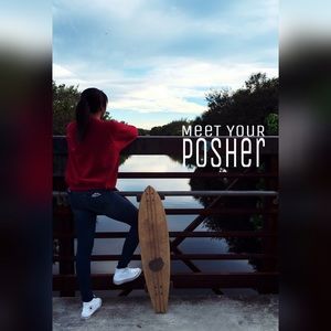 🌊 MEET YOUR POSHER 🌴