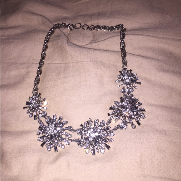 Banana Republic necklace and bracelet set.