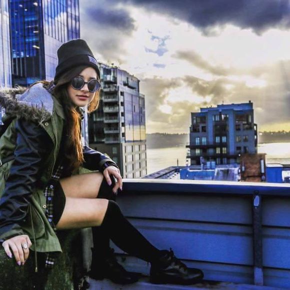 Meet your Posher, Amanda