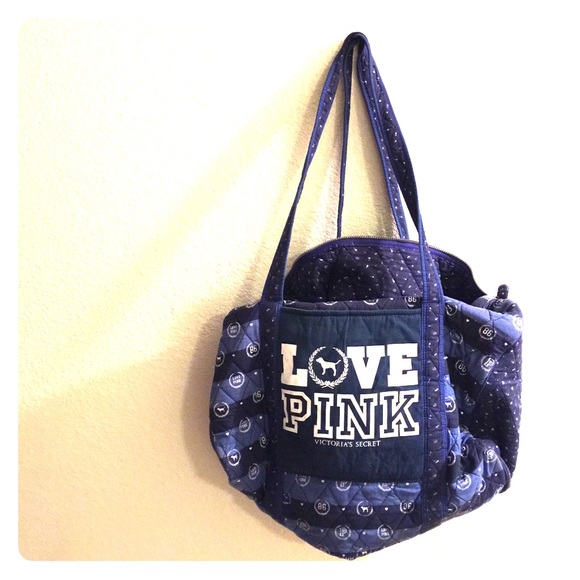 🔹PINK Victoria Secret Duffle Bag🔹