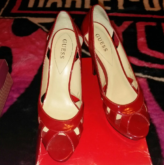 Shoe