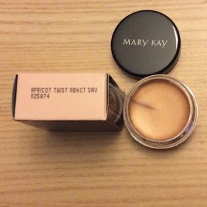 Mary Kay, Apricot Twist cream eye shadow.