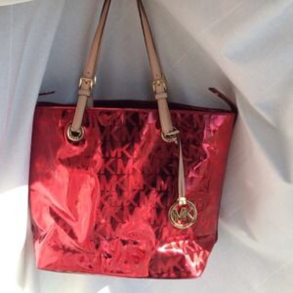 ISO these bags - Picture 2 of 2