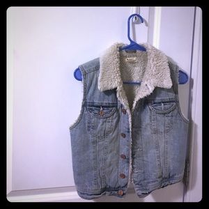 Sleeveless Jean Jacket