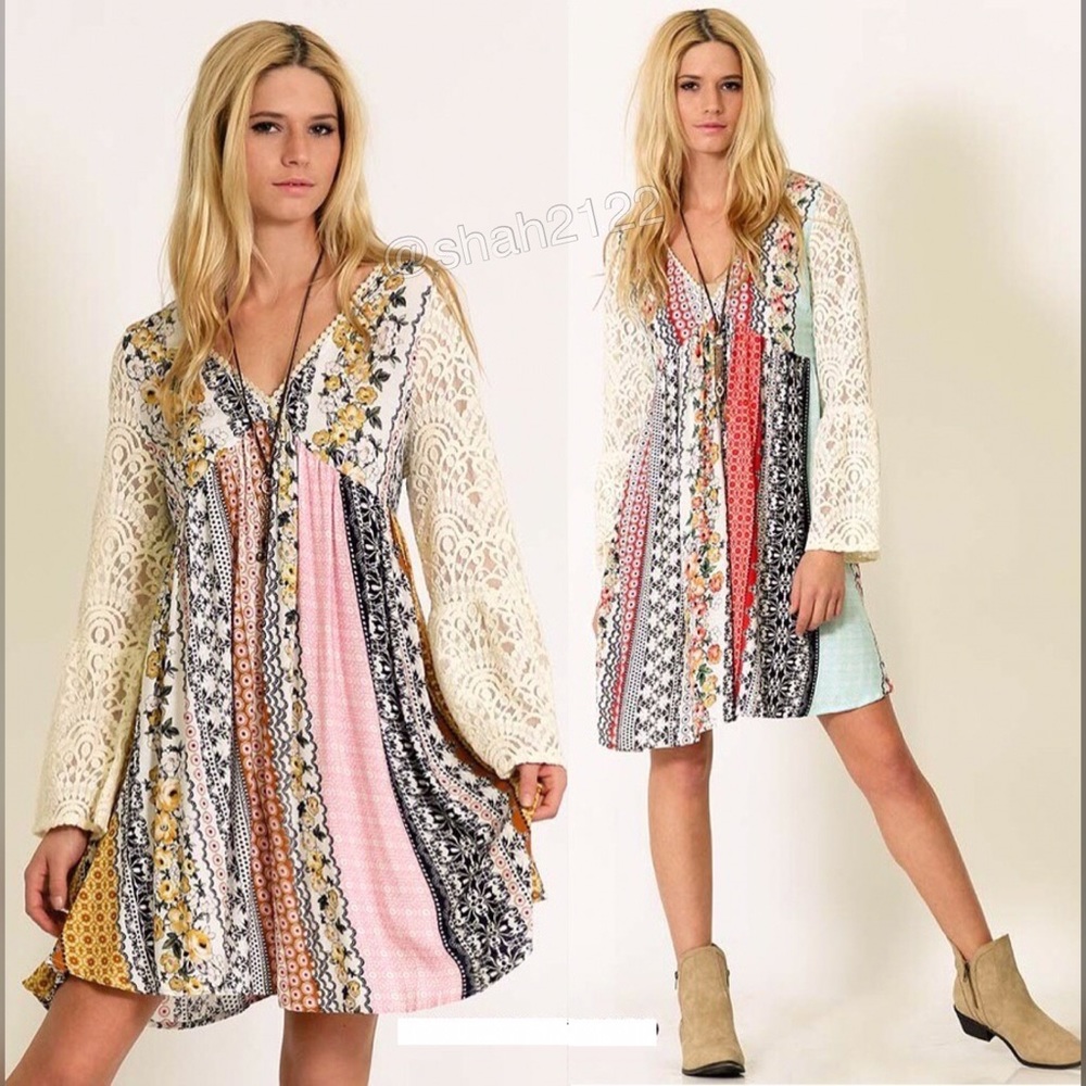 lace bell sleeves printed mini dress boho Sold - Picture 3 of 3