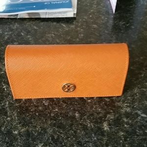 Tory burch sunglass case
