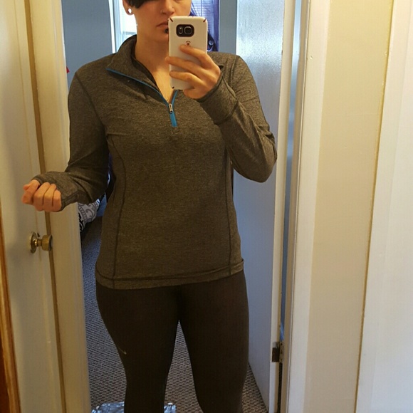SOLD Lululemon quarter zip pullover - Picture 3 of 4