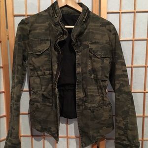 Army fatigues zip up jacket
