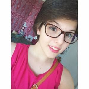 Meet your Posher, Daniela