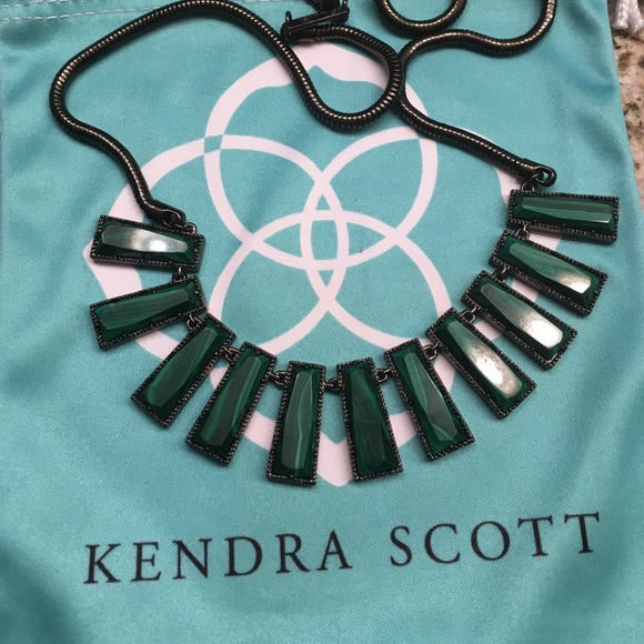 Kendra Scott Green Agate Angelina necklace