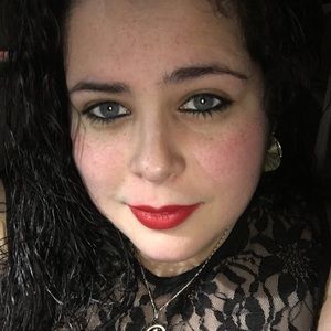 Meet your Posher, Priscilla