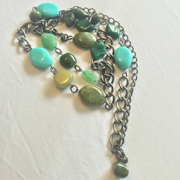 Stunning blue & green stone necklace - Picture 3 of 4