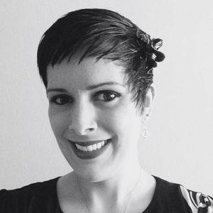 Meet your Posher, Crystal