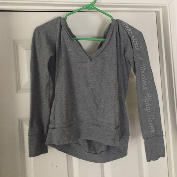 Gray pull over with a hud - Picture 1 of 4