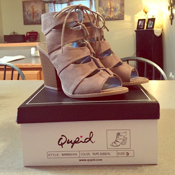 Qupid Shoes - Qupid Taupe Heels