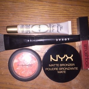 Makeup bundle