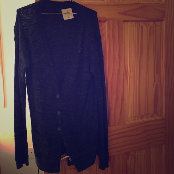 Hollister small sweater