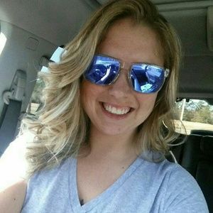 Meet your Posher, Raven