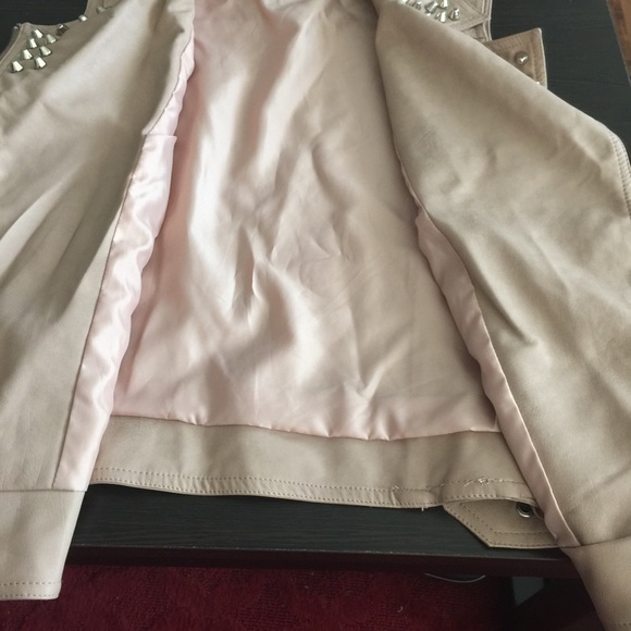 Blush Pink Studded Faux Leather Vest - Picture 3 of 4